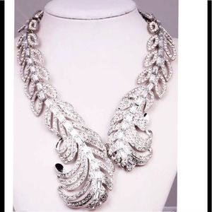 💋Stunning crystal statement necklace